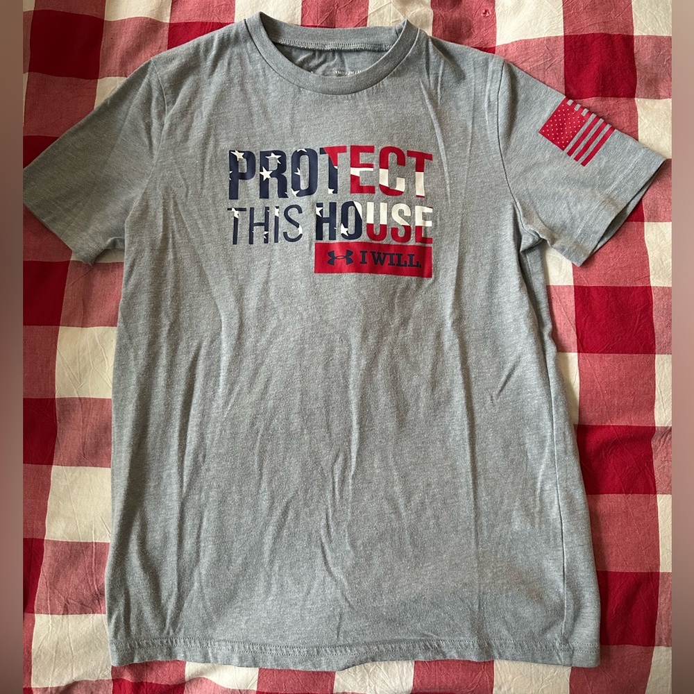 Under Armour t-shirt